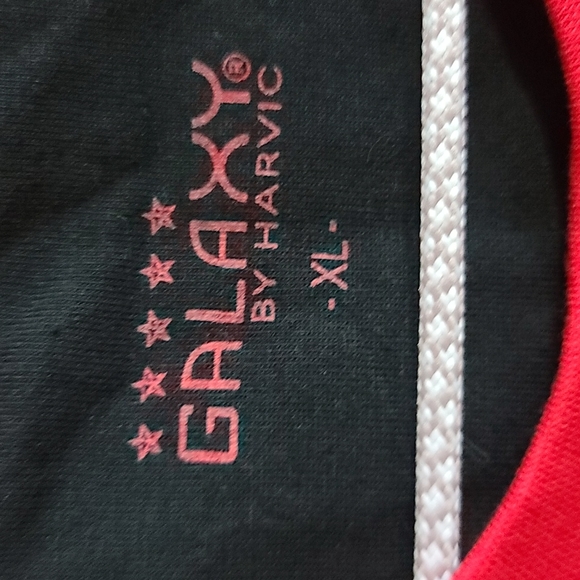 NWT Galaxy Short sleeve tee - Picture 2 of 3